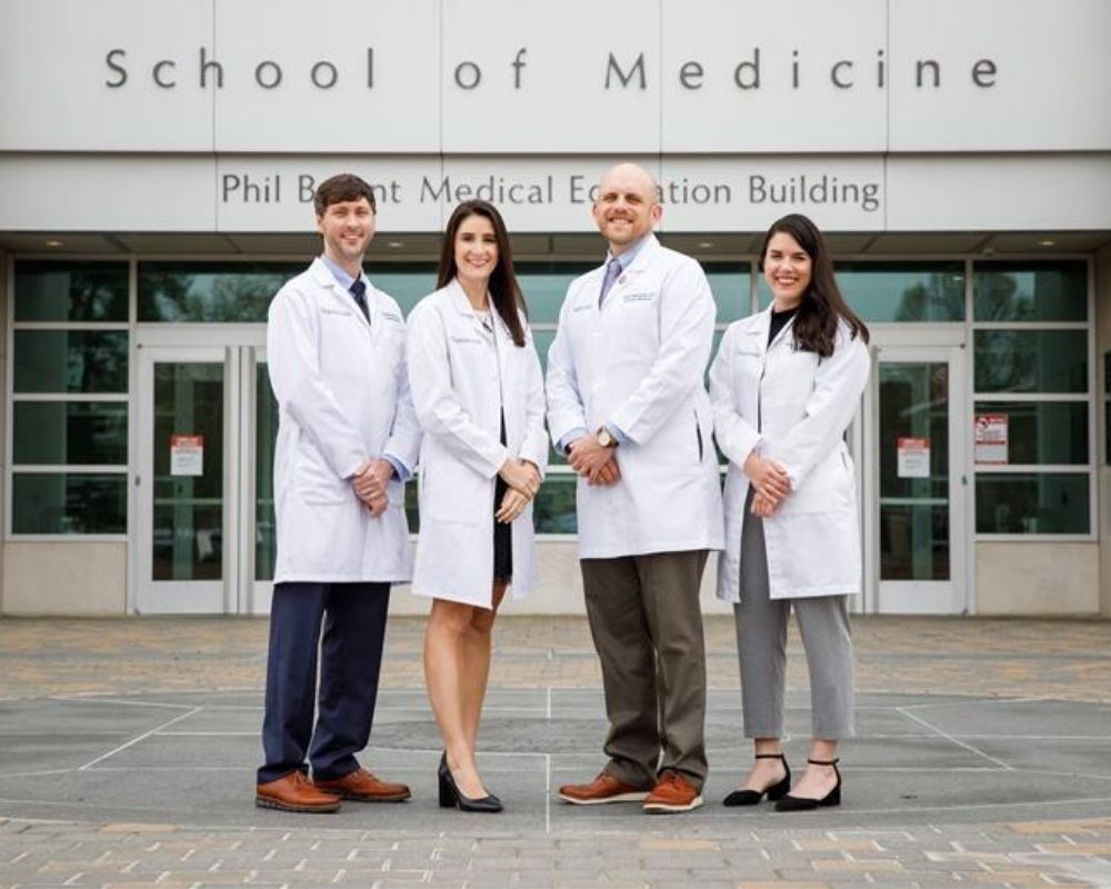 chief-residents-internal-medicine-2021.jpg